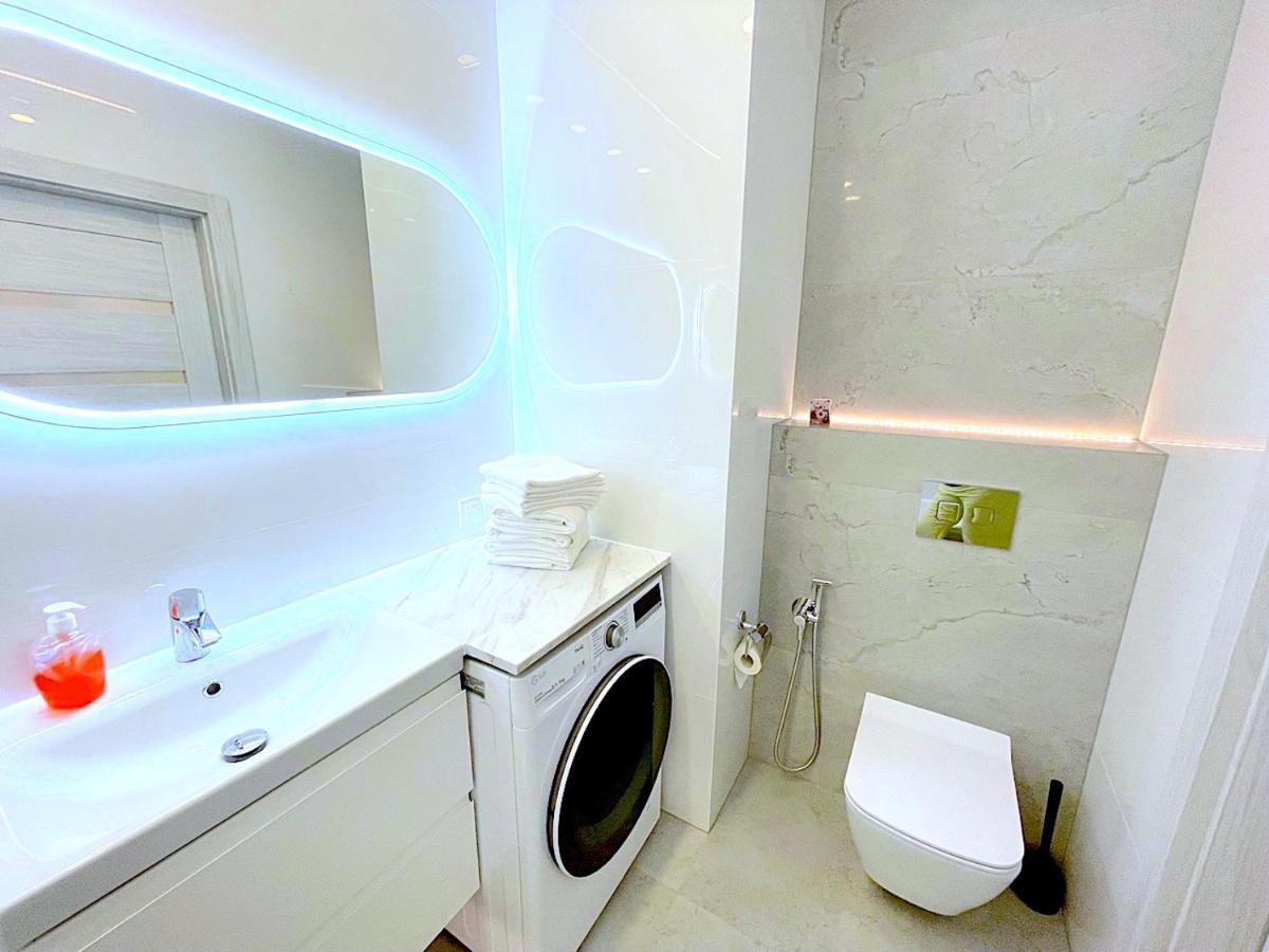 Apartament Z Tarasem I Widokiem Na Odre Breslávia Exterior foto