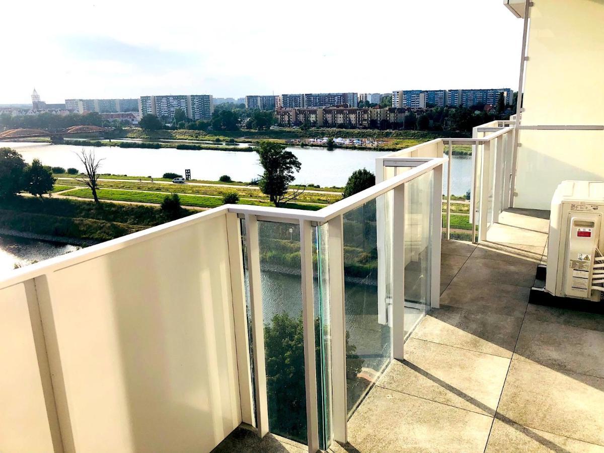 Apartament Z Tarasem I Widokiem Na Odre Breslávia Exterior foto
